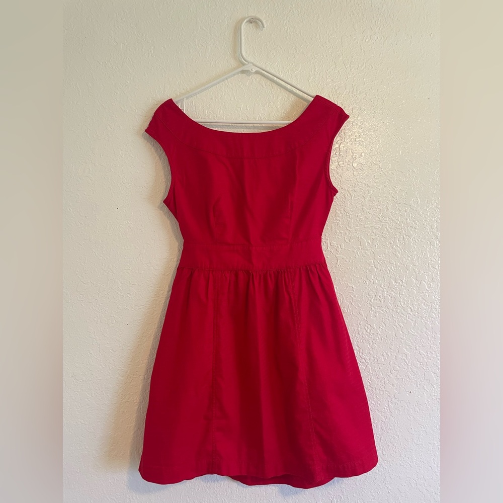 Tulle Vibrant Red Boat-Neck Dress